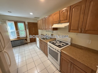 South Crescent Circuit Boston