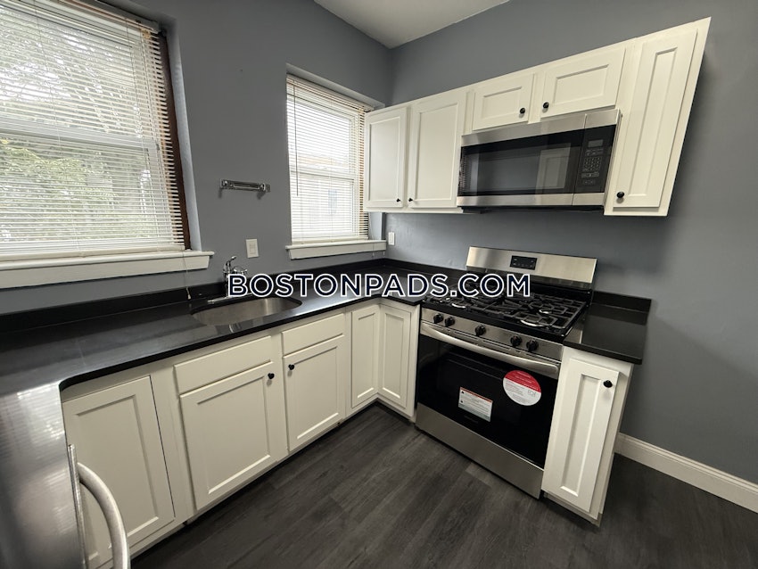 BOSTON - FORT HILL - 5 Beds, 2 Baths - Image 2