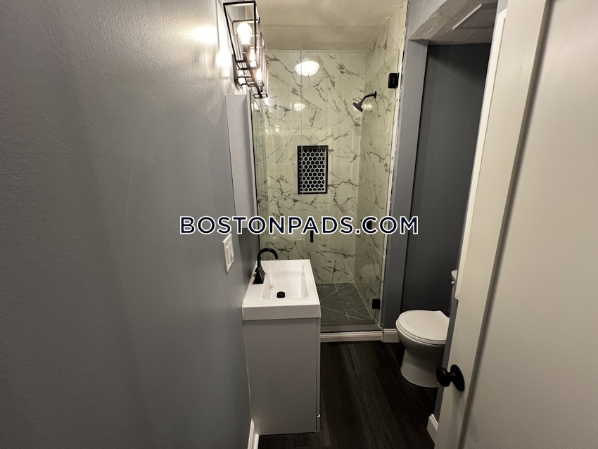 BOSTON - FORT HILL - 5 Beds, 2 Baths - Image 36