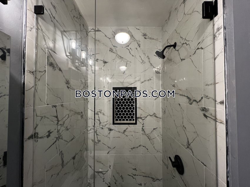 BOSTON - FORT HILL - 5 Beds, 2 Baths - Image 35