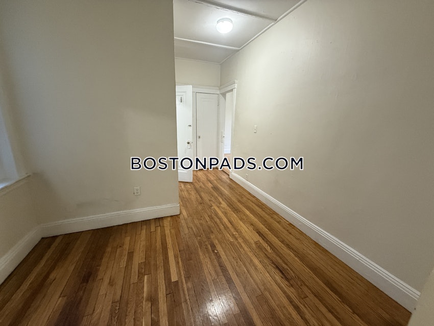 BOSTON - FENWAY/KENMORE - 1 Bed, 1 Bath - Image 7
