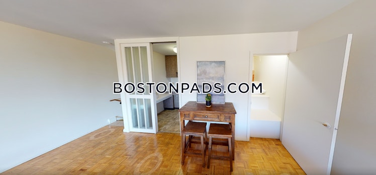 Chiswick Rd., Boston