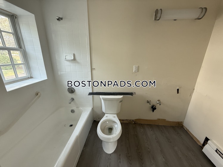 Worthen Rd., Lexington