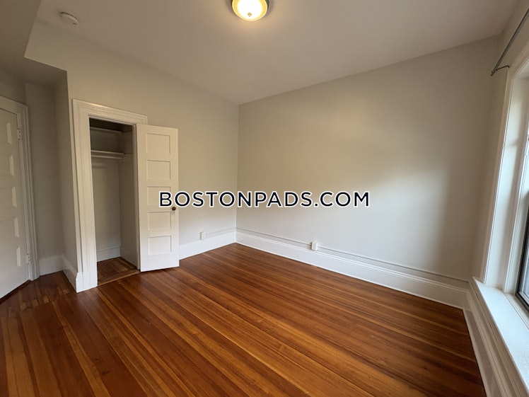 Beacon St., Brookline