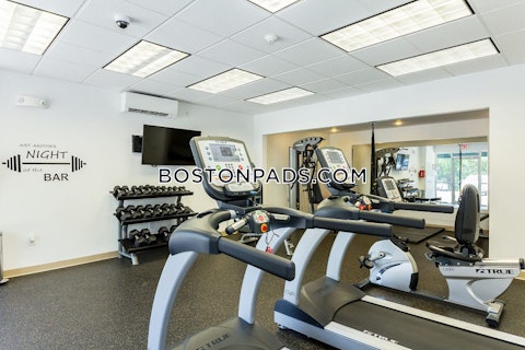 Stonehill Dr. Stoneham photo 3