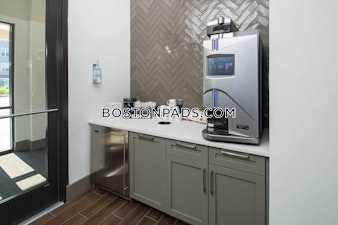 Executive Dr. Stoneham