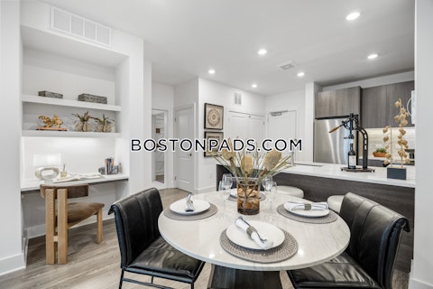 Maple St. Stoneham photo 16