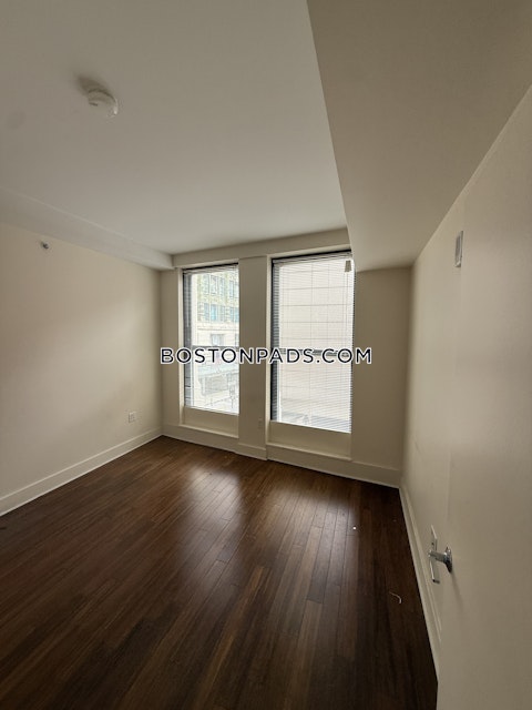 Winter St. Boston photo 17