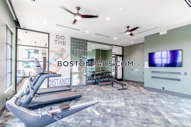 Main St., Winchester