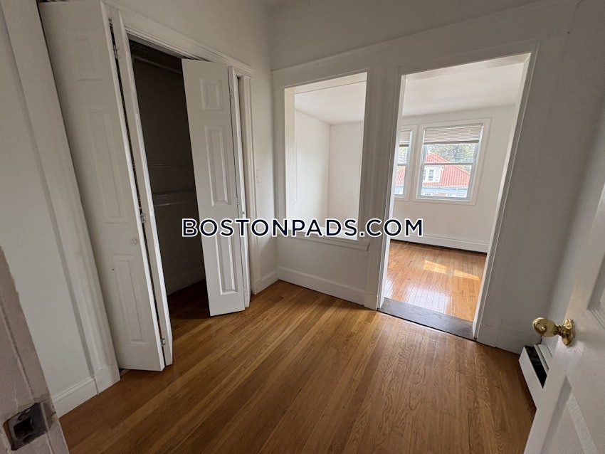 NEWTON - CHESTNUT HILL - 6 Beds, 2.5 Baths - Image 20