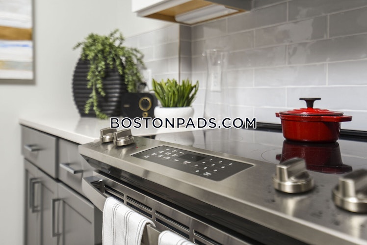 Main St., Winchester