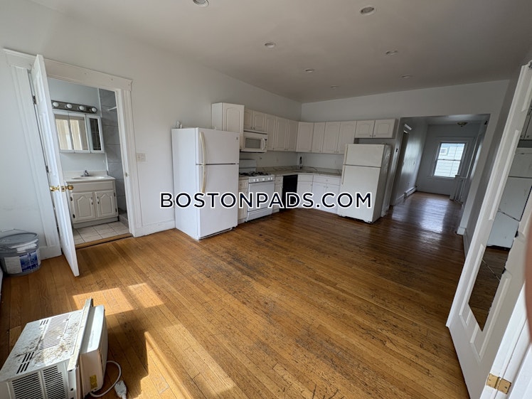 Algonquin Rd., Newton