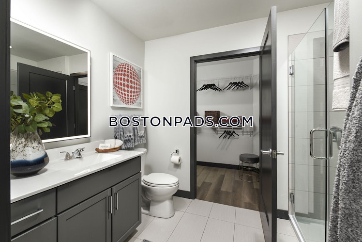 Main St., Winchester