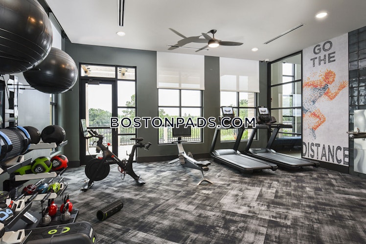 Main St., Winchester