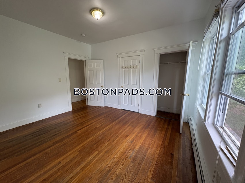 NEWTON - CHESTNUT HILL - 6 Beds, 2.5 Baths - Image 16