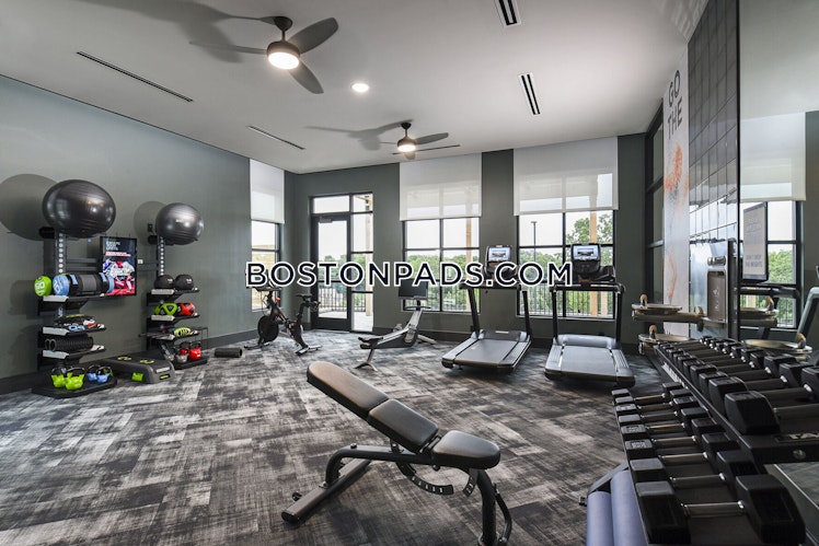 Main St., Winchester