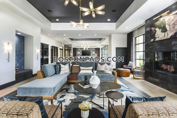 Main St., Winchester