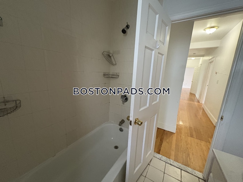 NEWTON - CHESTNUT HILL - 6 Beds, 2.5 Baths - Image 4