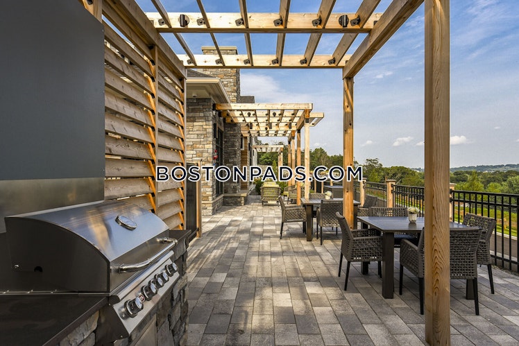 Main St., Winchester