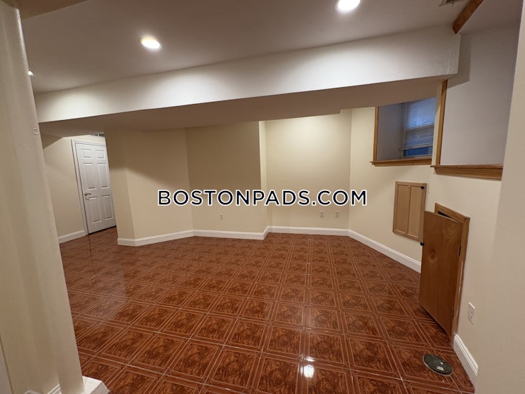 Winthrop Rd., Brookline