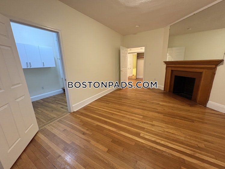 Winthrop Rd., Brookline