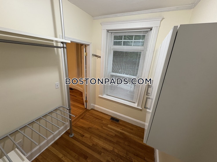 Winthrop Rd., Brookline