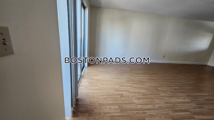 North Beacon St., Boston