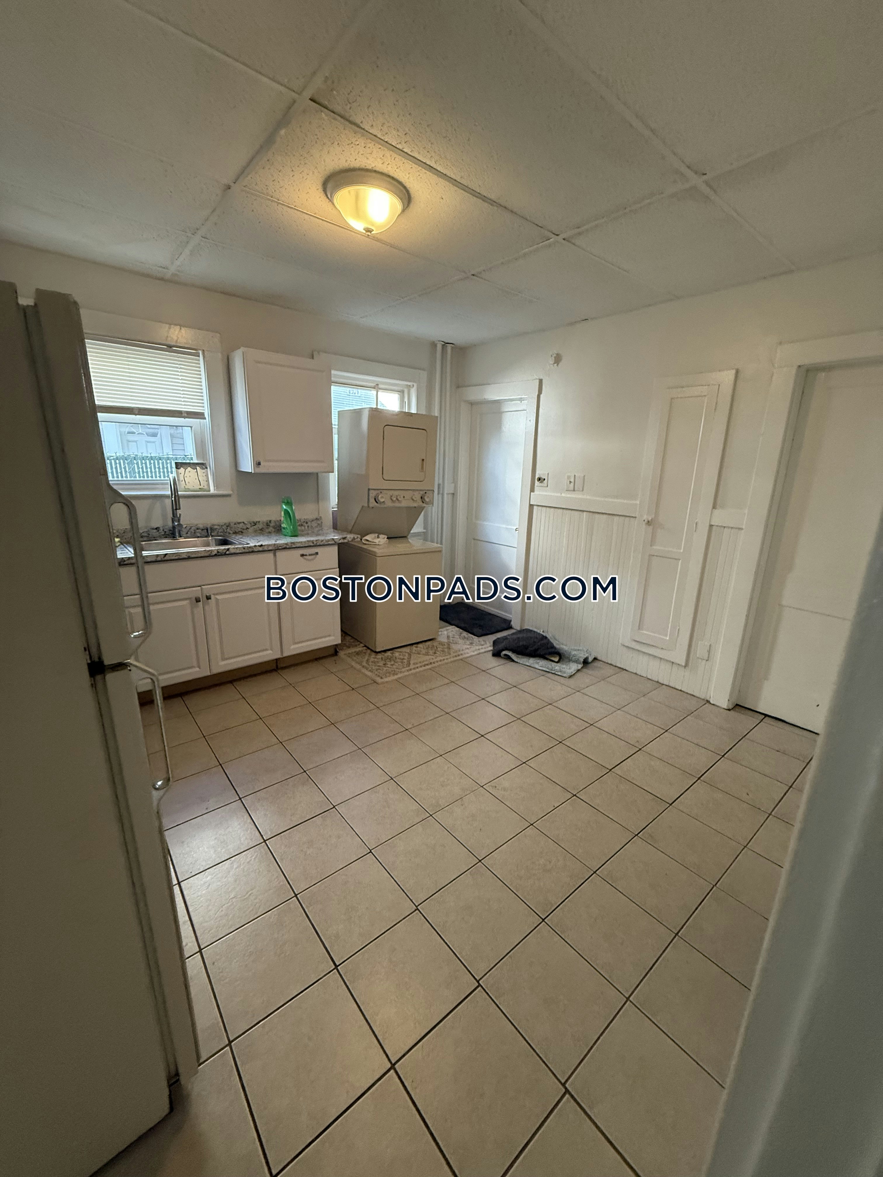 Somerville - 3 Beds, 1 Baths