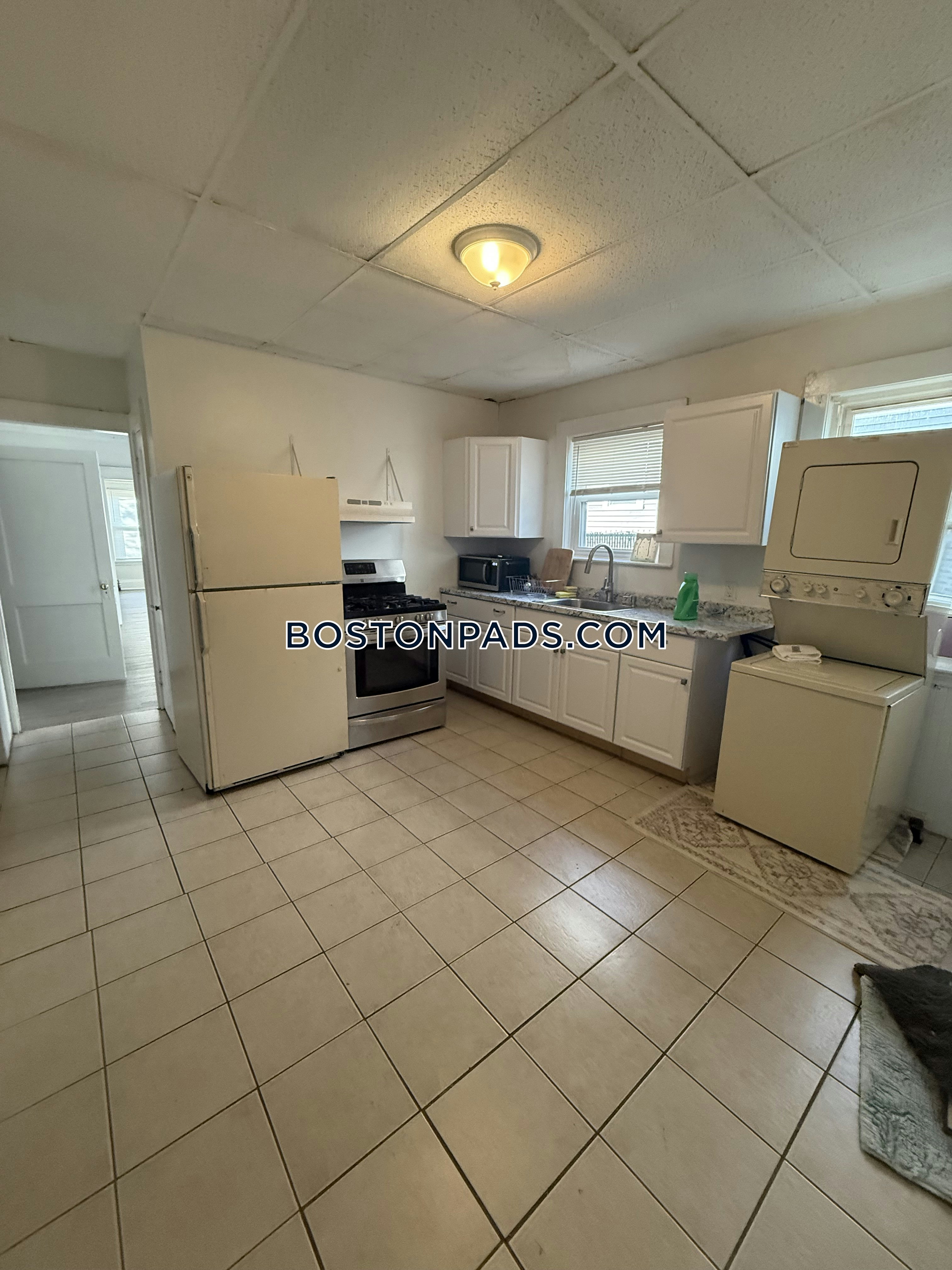 Somerville - 3 Beds, 1 Baths