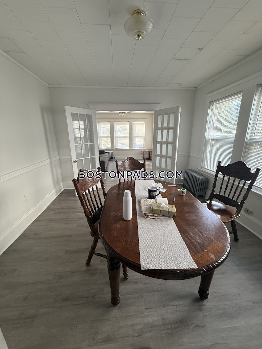 SOMERVILLE - EAST SOMERVILLE - 3 Beds, 1 Bath - Image 2