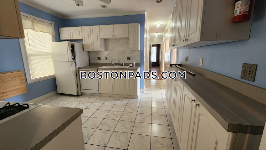 BOSTON - BRIGHTON - OAK SQUARE - 3 Beds, 1 Bath - Image 6