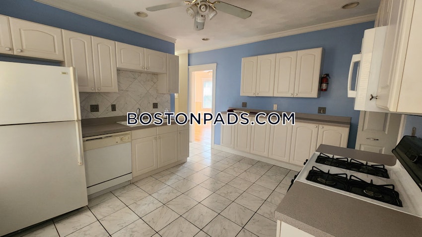 BOSTON - BRIGHTON - OAK SQUARE - 3 Beds, 1 Bath - Image 5