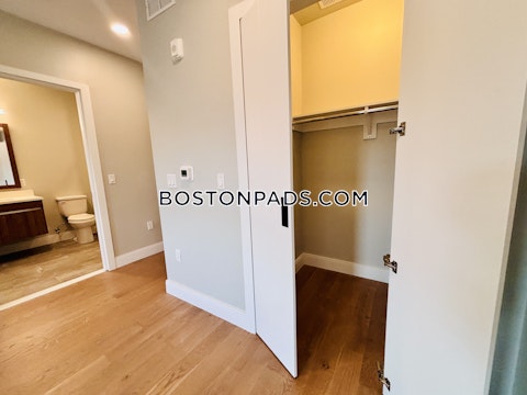 central Somerville photo 8