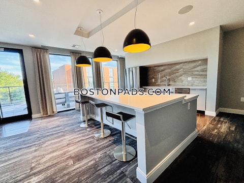 central Somerville photo 15