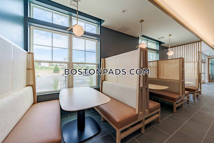 Newbury St., Peabody