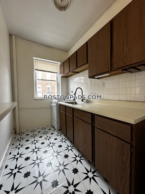 Kelton St. Boston photo 13