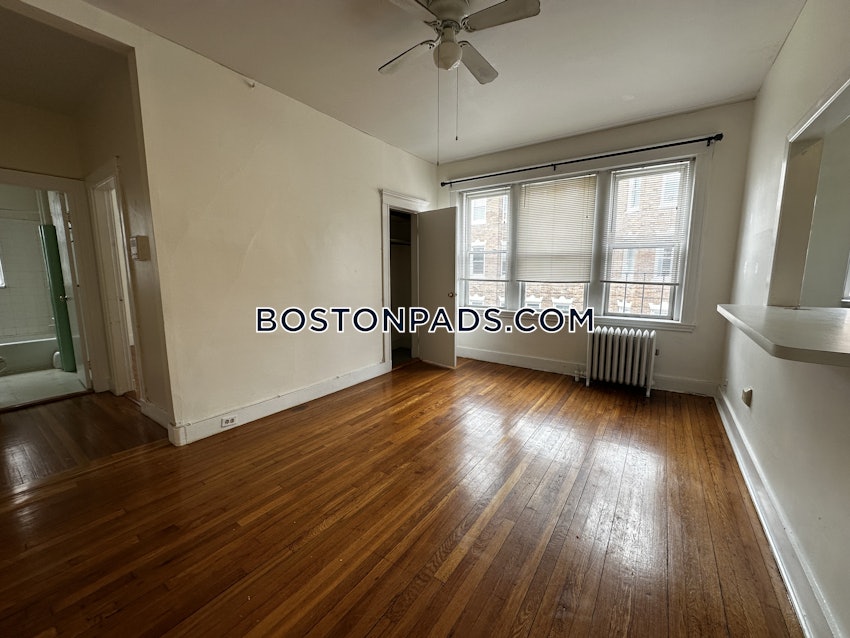 BOSTON - ALLSTON/BRIGHTON BORDER - 2 Beds, 1 Bath - Image 15