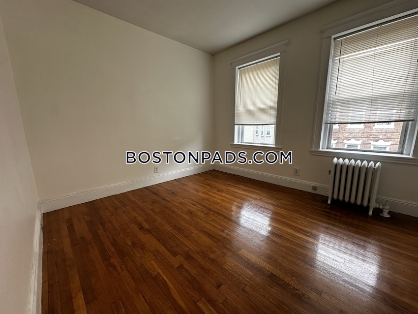 BOSTON - ALLSTON/BRIGHTON BORDER - 2 Beds, 1 Bath - Image 7