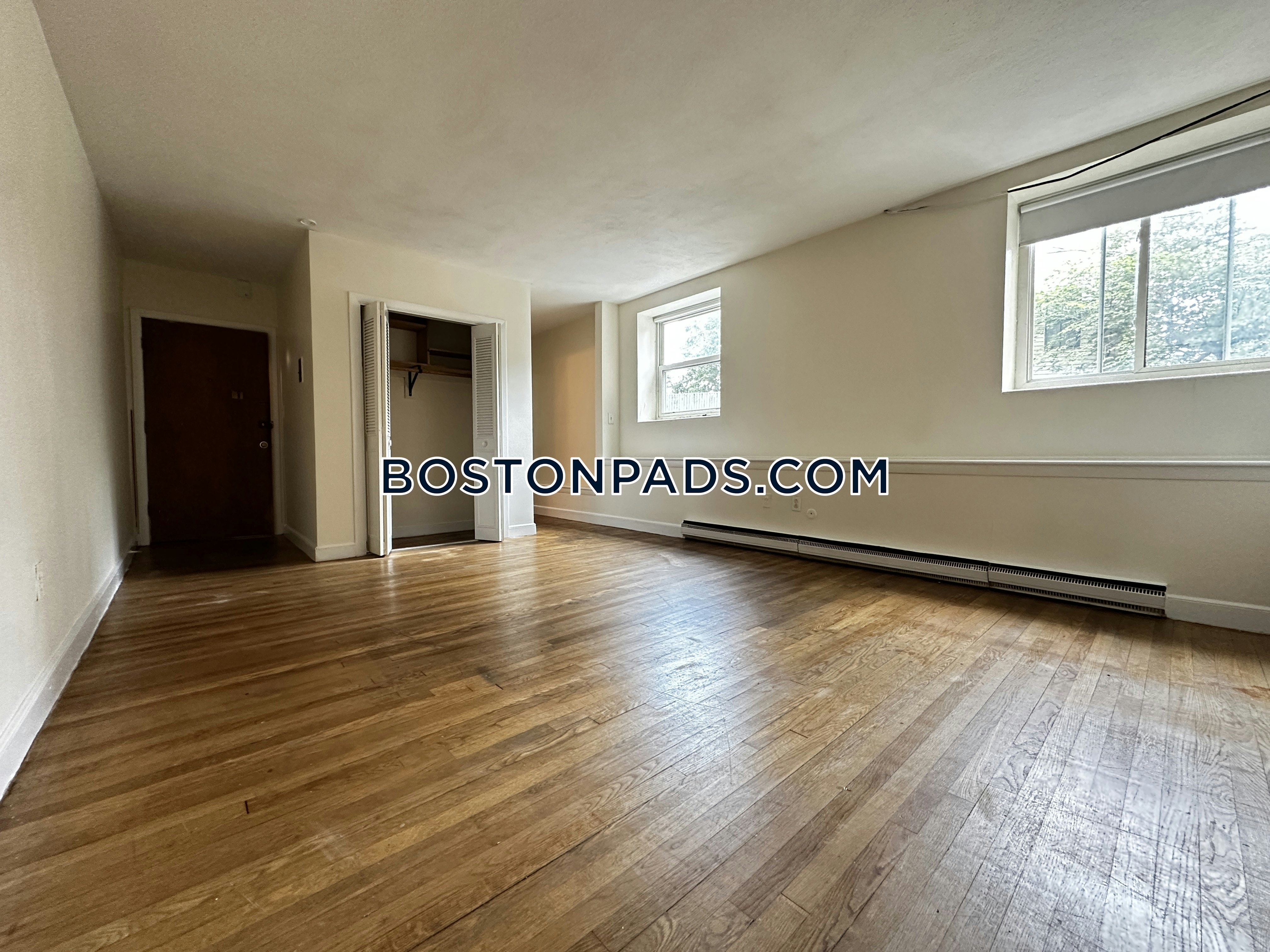 Boston - 0 Beds, 1 Baths