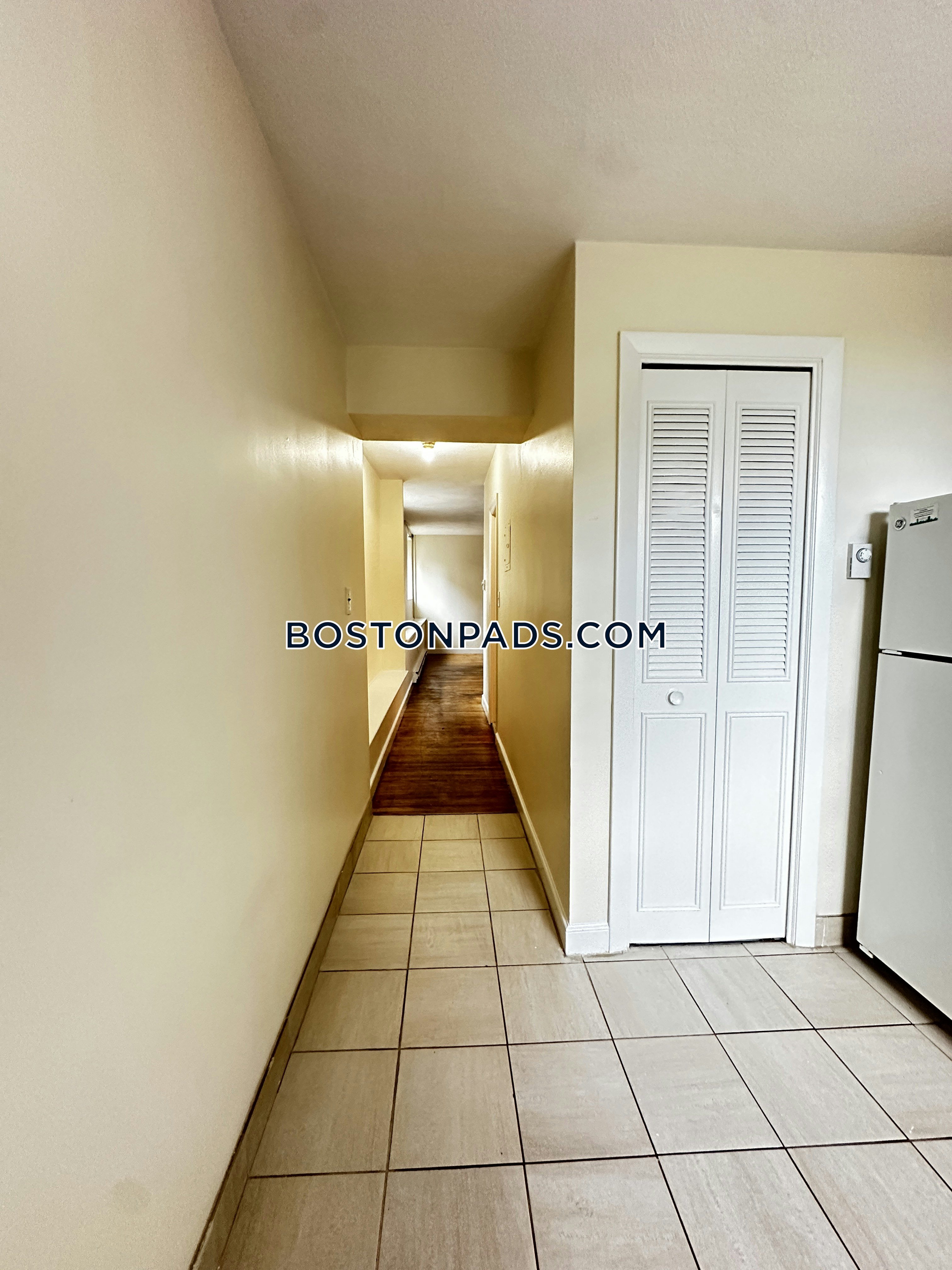 Boston - 0 Beds, 1 Baths