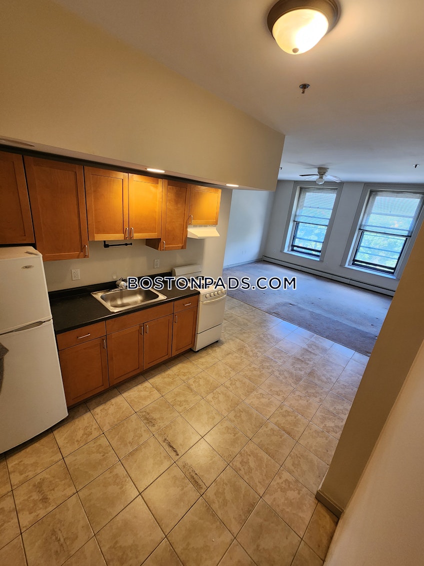 Worcester - $1,475+ /month