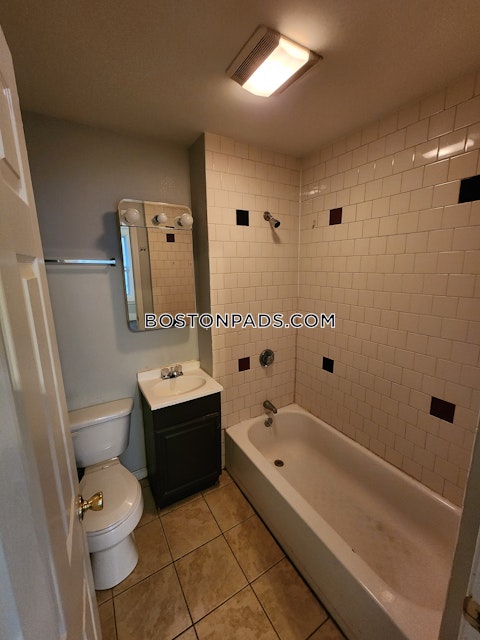 Franklin St. Worcester photo 8