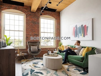 Thorndike St. Lowell