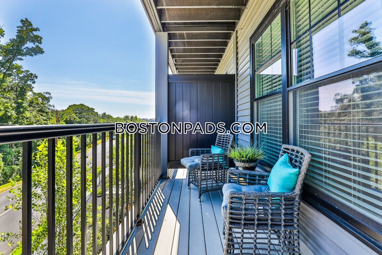 Fairmount Ave., Saugus