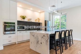 Walk Hill St. Boston