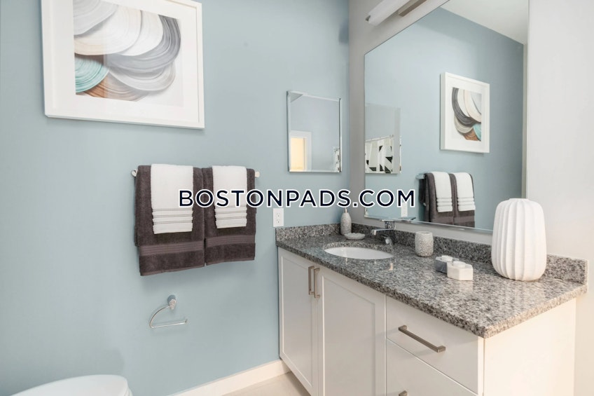 Lynn - $1,700+ /month