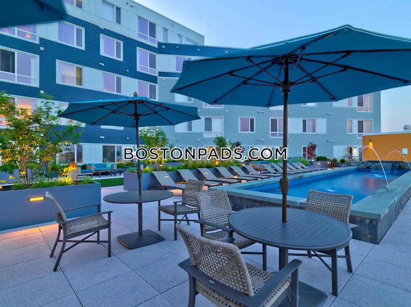 Lynn - $1,700+ /month