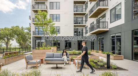 Hanson St. Lynn photo 32