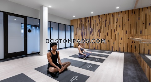 Hanson St. Lynn photo 31