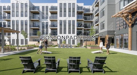 Hanson St. Lynn photo 11